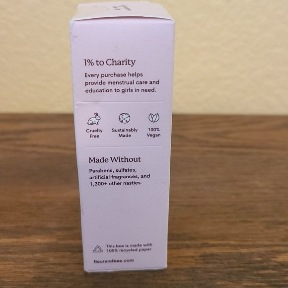 Fleur & Bee Vit C Serum w Hyaluronic Acid Vit E Vegan Anti Aging Wrinkle Reducer - Picture 3 of 5